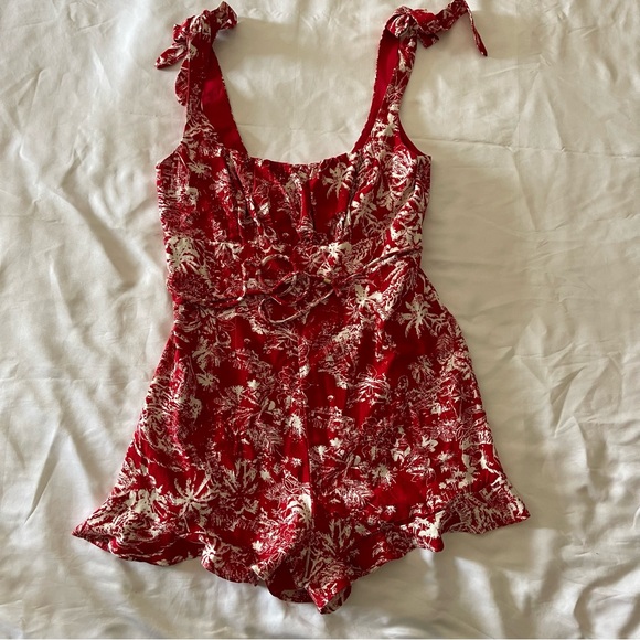 Honey & Sparkle Printed Tie Strap Ruffle Hem Red Romper - Picture 1 of 4